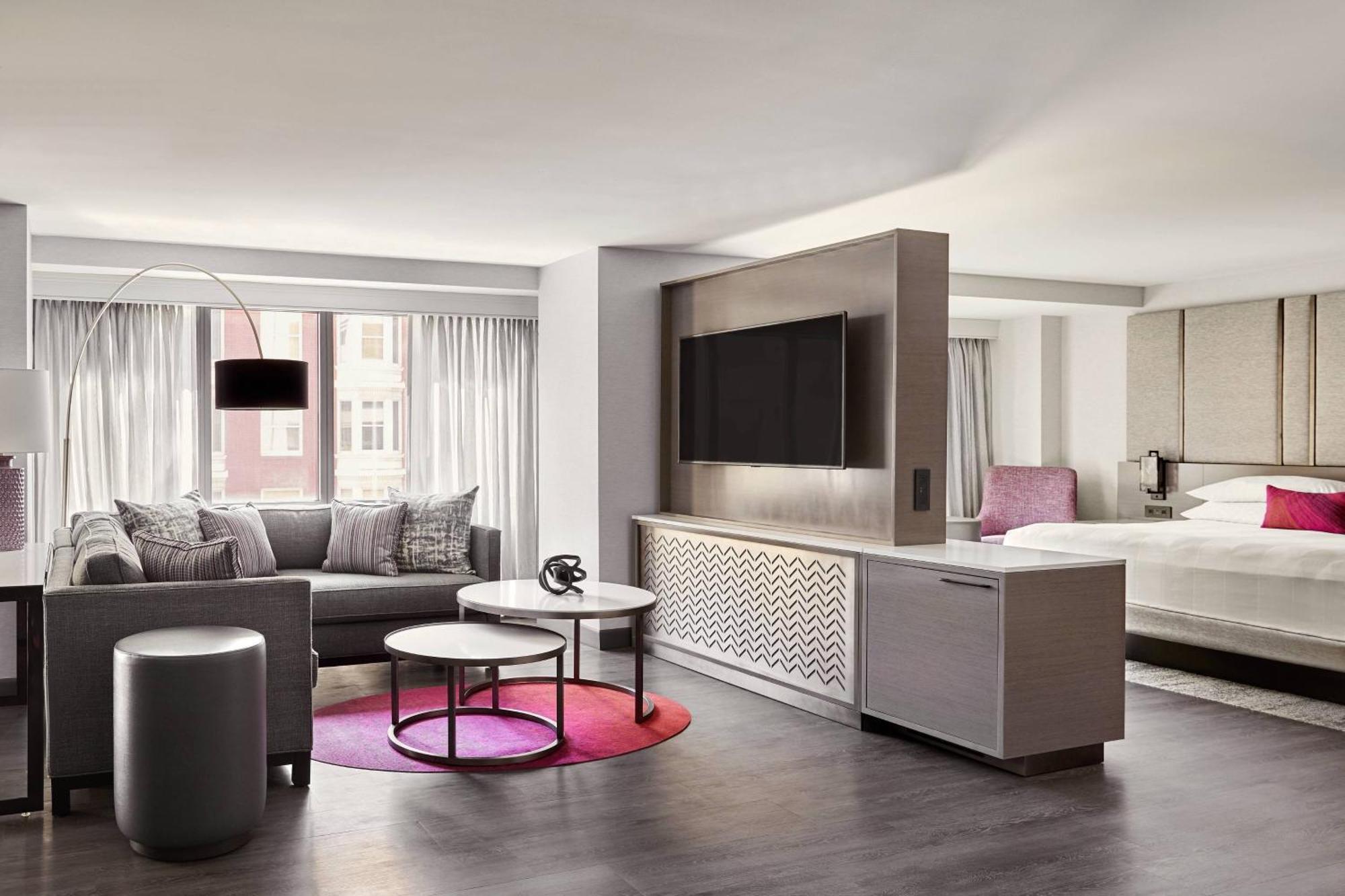 Marriott Marquis Union Square 4*